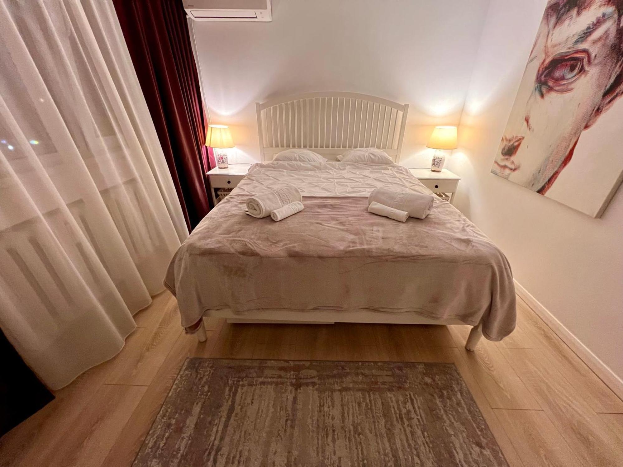 Modern & Cozy 2 Rooms Apartment Bukarest Eksteriør billede