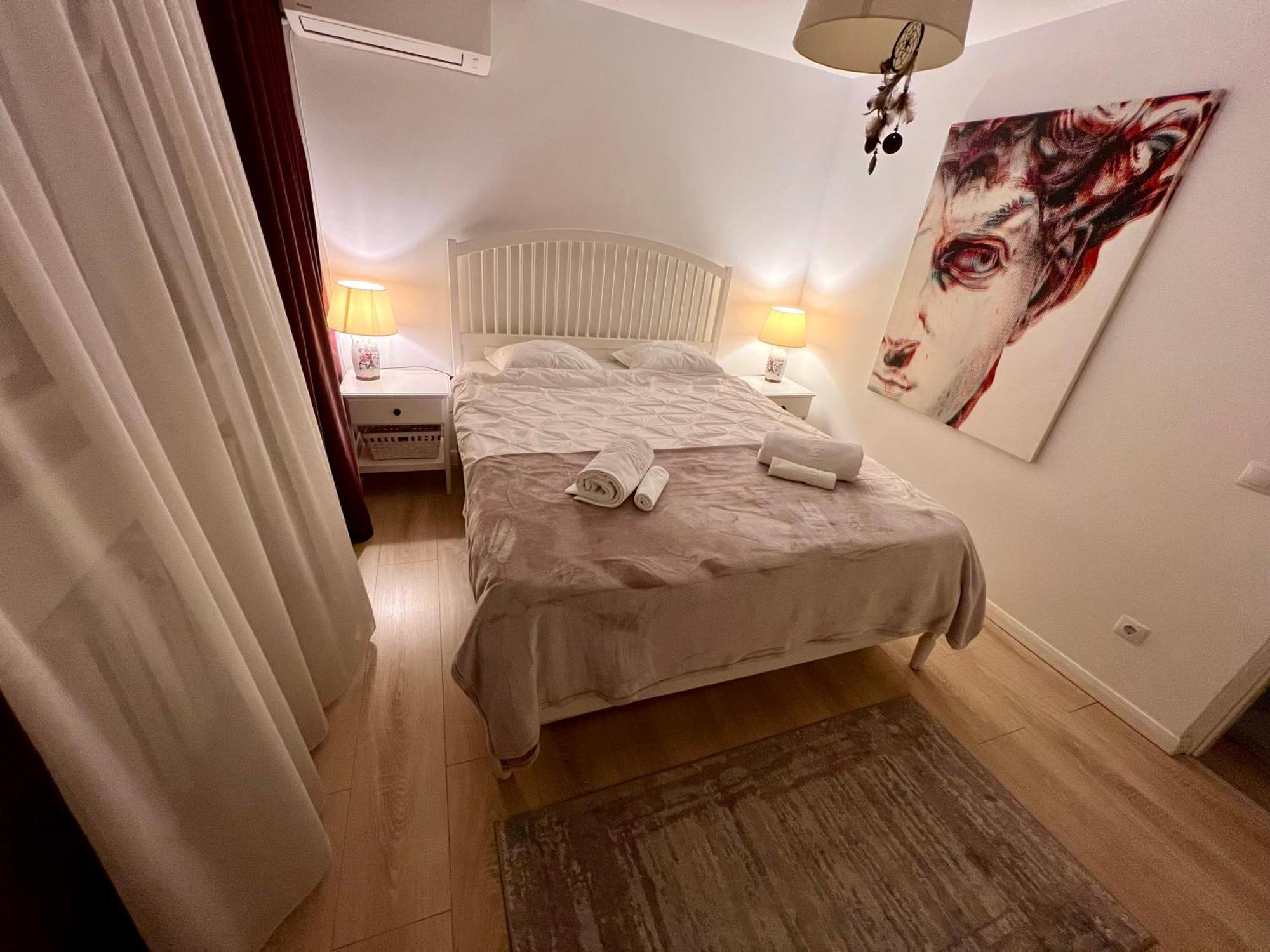 Modern & Cozy 2 Rooms Apartment Bukarest Eksteriør billede
